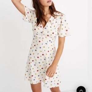 Madewell Orchard Flutter-Sleeve Dress in Confetti Floral